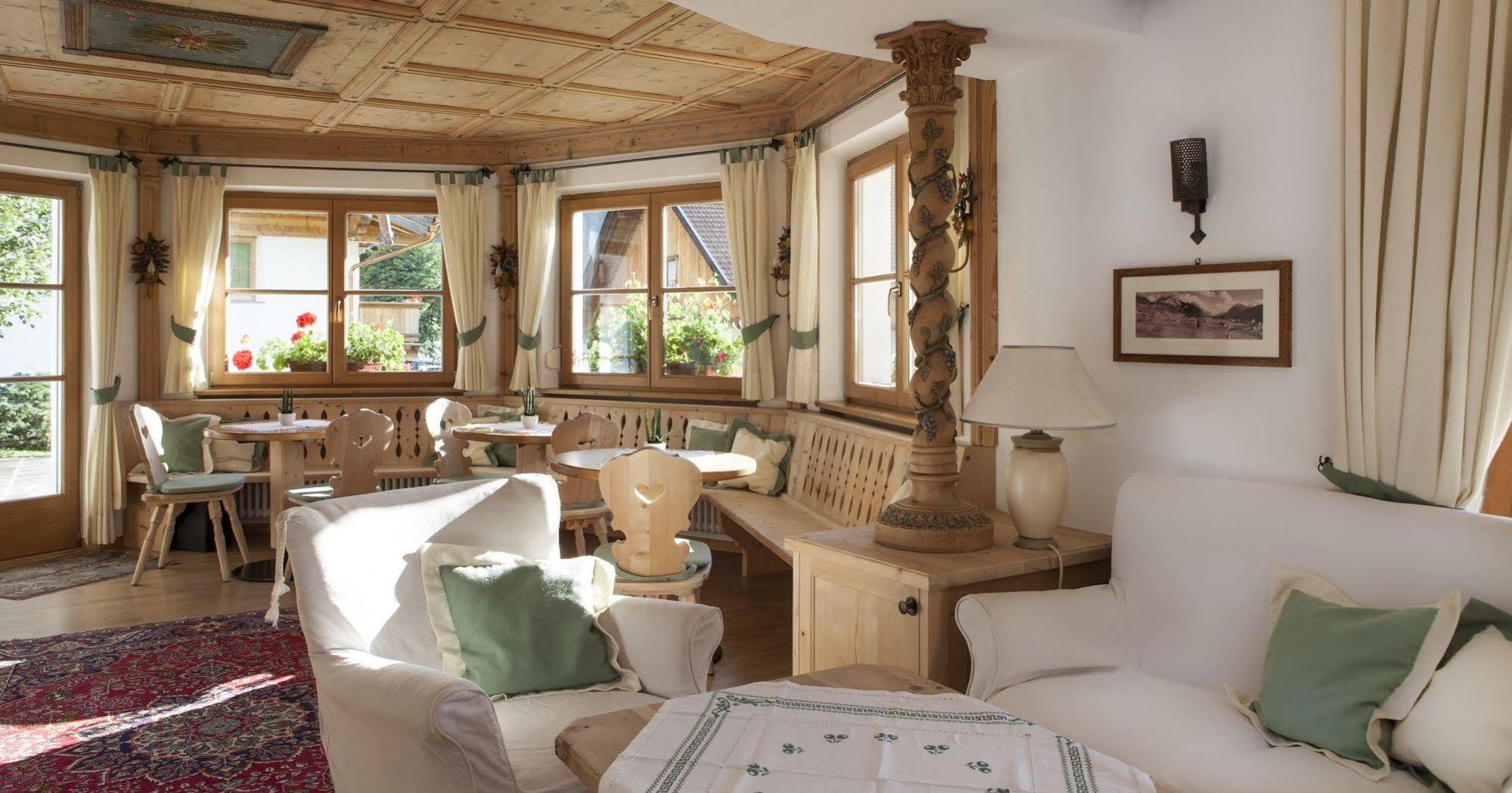 Dependance Hotel Mareo Dolomites San Vigilio Di Marebbe Exterior foto